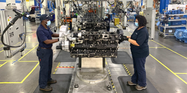 PACCAR-Engine-Plant-Assembly-Line