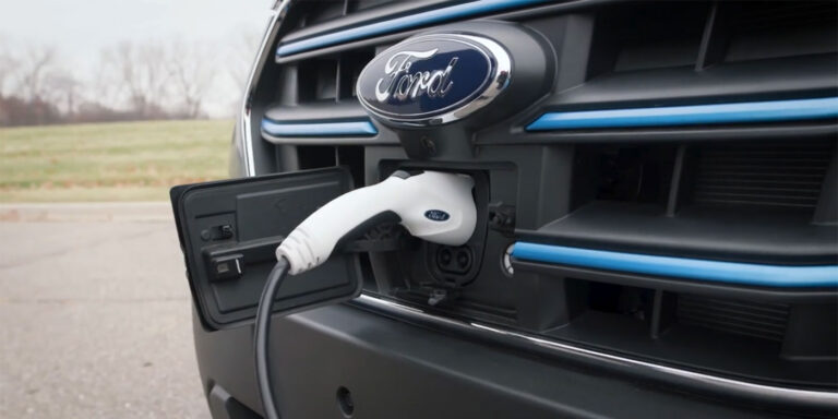 Ford-Pro-EV-Charging-1400