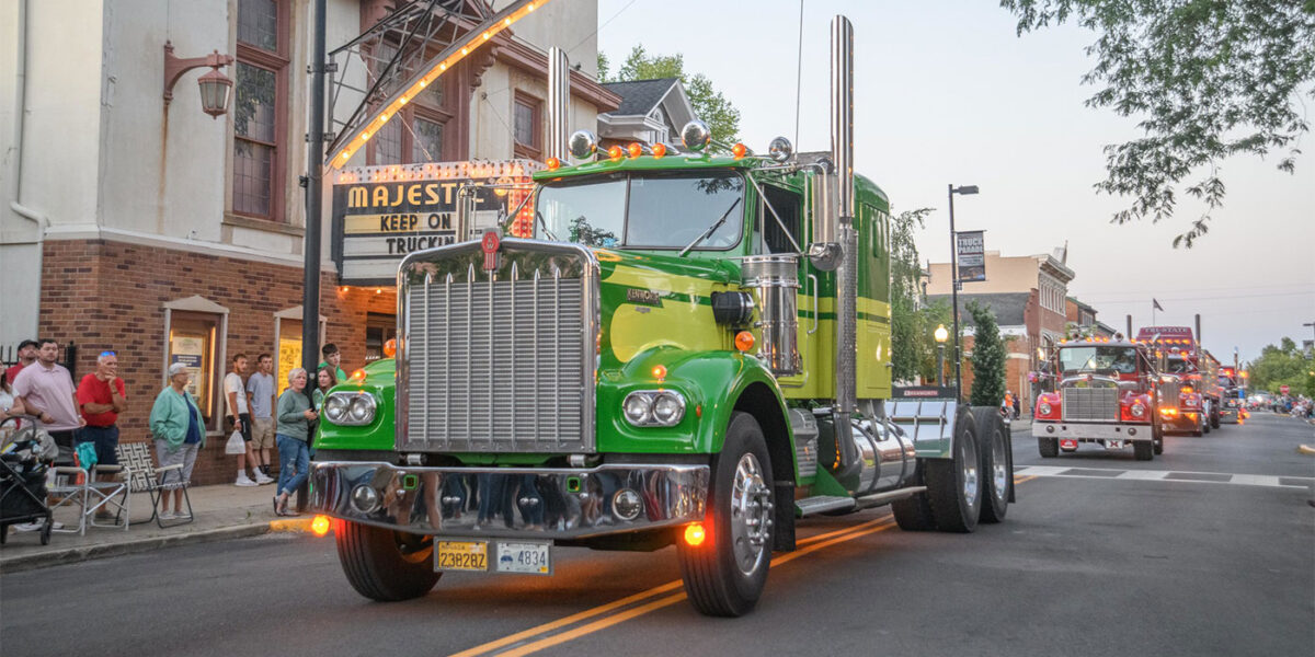 Kenworth inaugural truck parade makes it debut in Chillicothe, Ohio