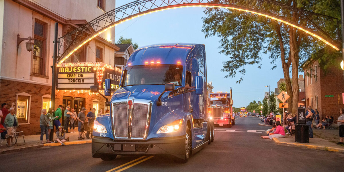 Kenworth inaugural truck parade makes it debut in Chillicothe, Ohio