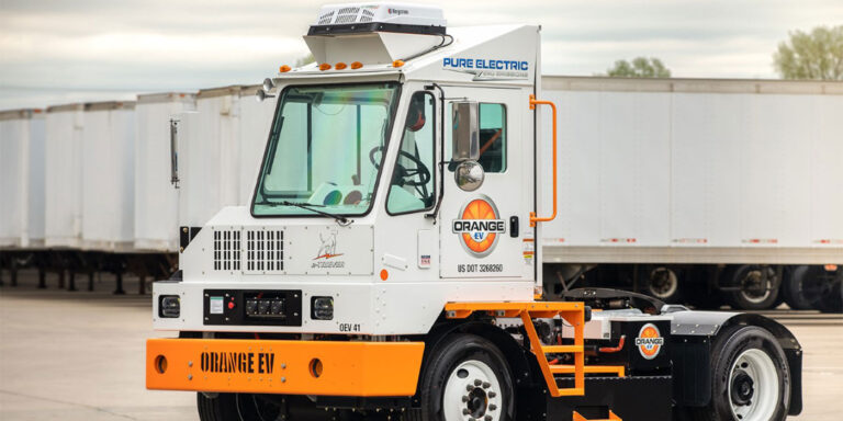 Orange-EV-yard-truck-1400
