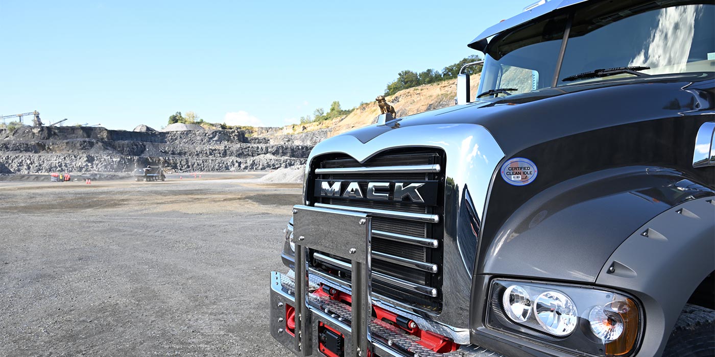 Mack-Trucks-Vocational-Quarry-1400