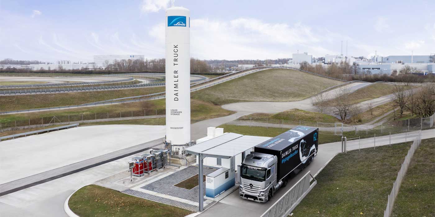 Daimler-Linde-liquid-hydrogen-refueling-3