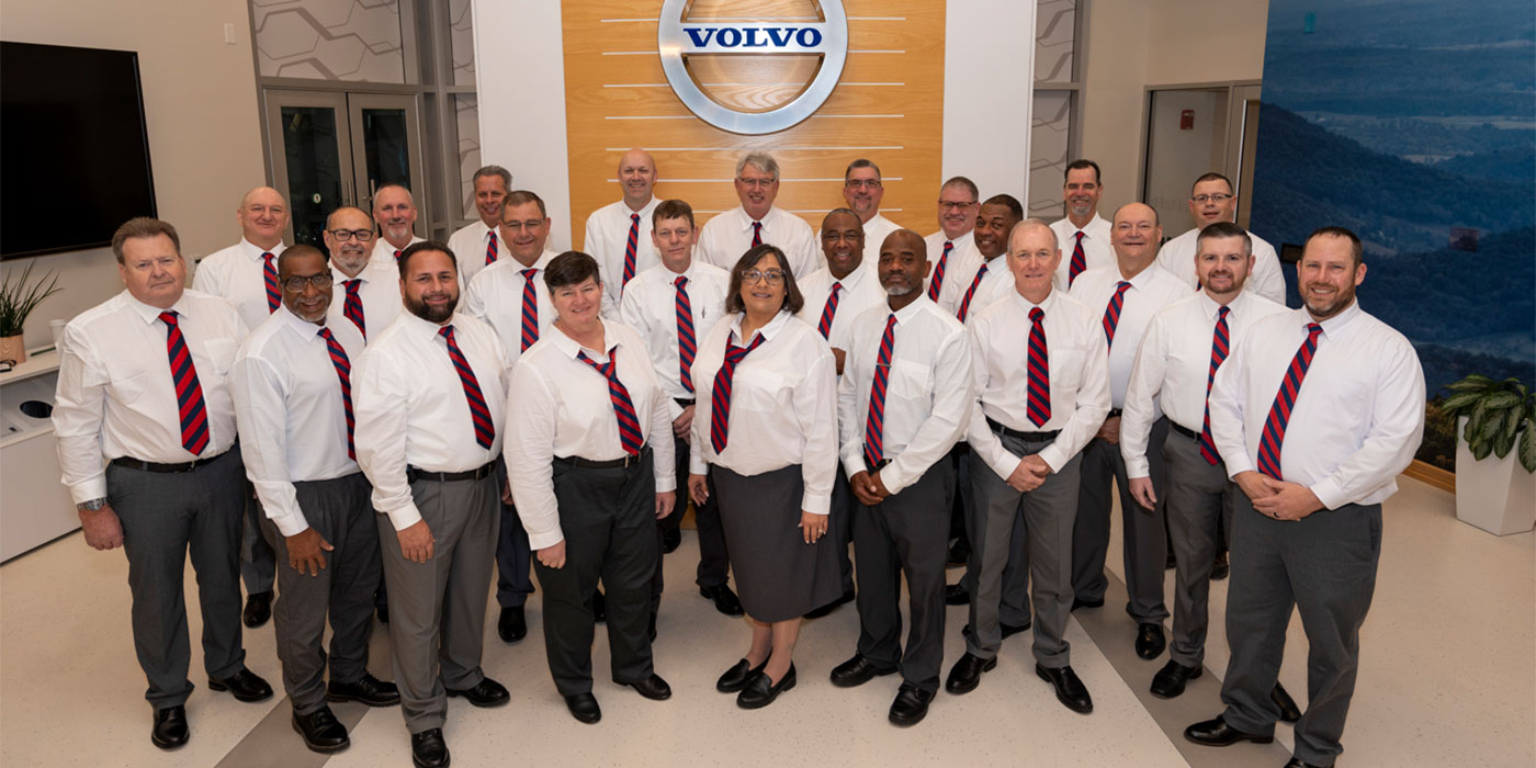 Volvo-2024-2025-americas-road-team-captains-honored-vnl